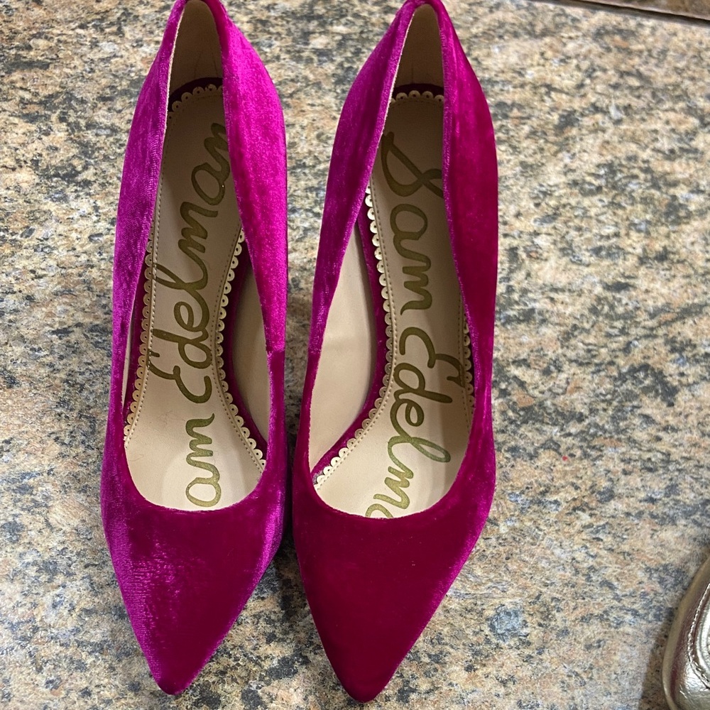 Sam Edelman Fuchsia Velvet Heels
